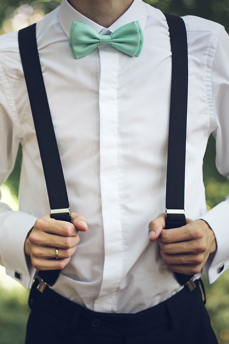 Hosenträger und Schleife lassen sich sehr gut kombinieren. Beide Accessoires sind zurückhaltend und nicht aufdringlich aber auch besonders.