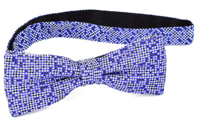 Modisches Set mit Gürtel in blau