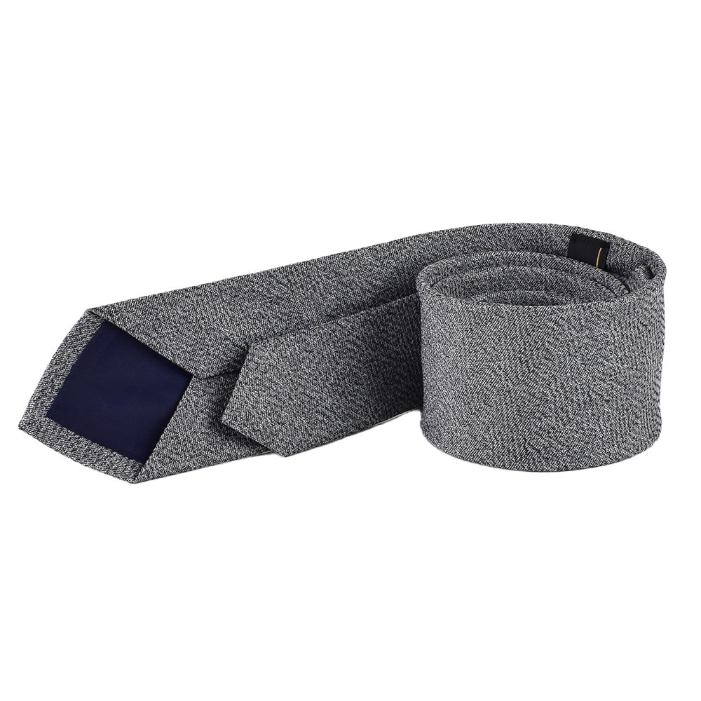 Elegante Krawatte mit Einstecktuch in grau